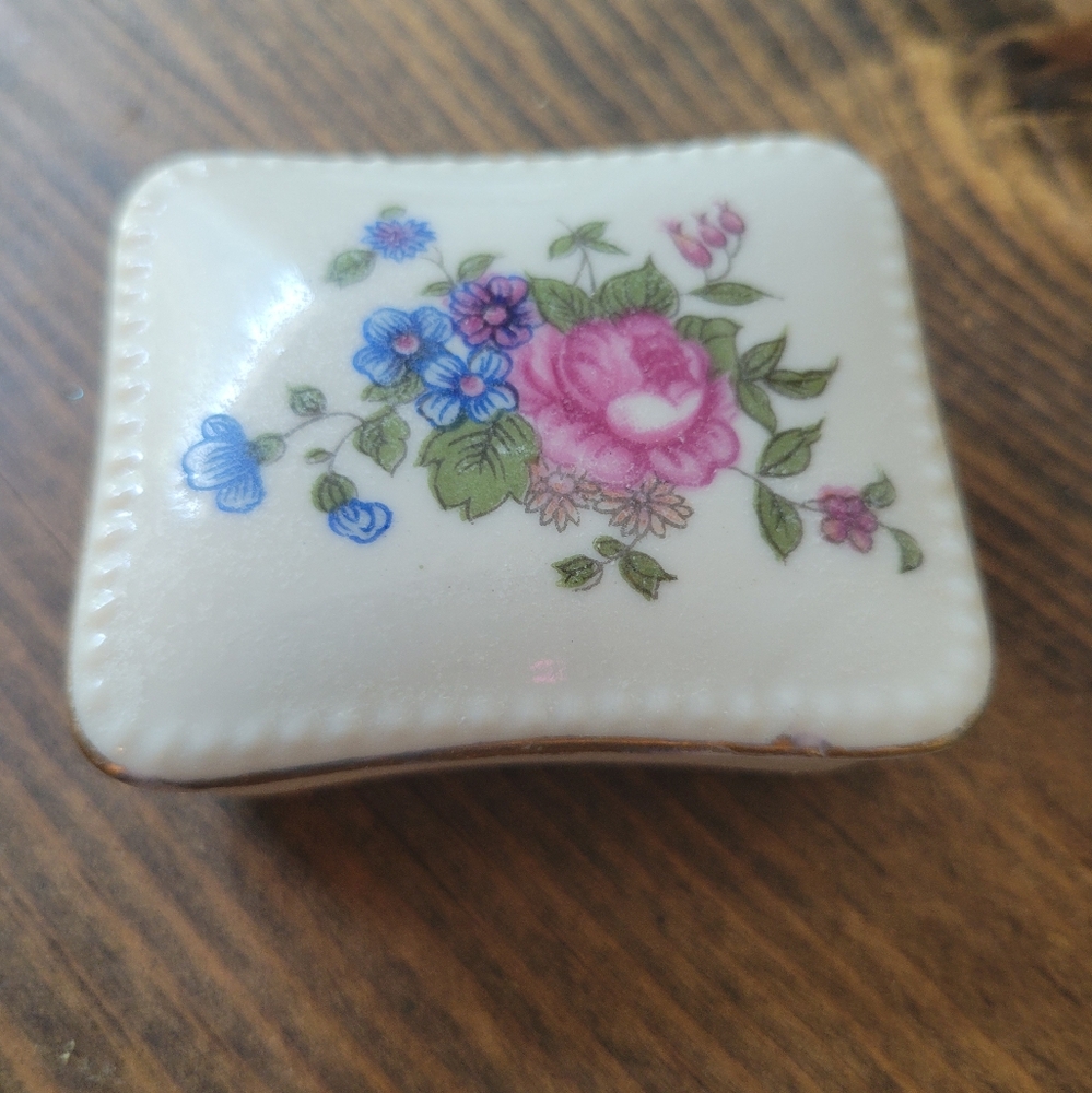 Vintage Porcelain Trinket Floral Jewelry Box